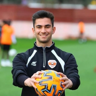Halil İbrahim Yılmaz Signed His first Professional Contract!